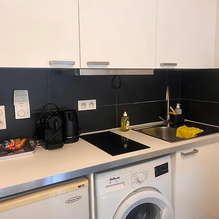 Nid Douillet De La Pie Strasbourg